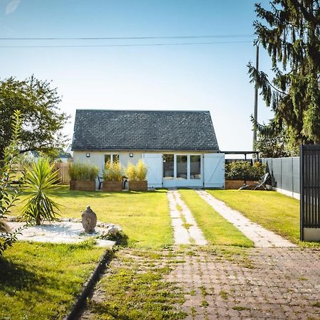 Loft Du Pain Avec Spa Privatif Druye Exterior foto
